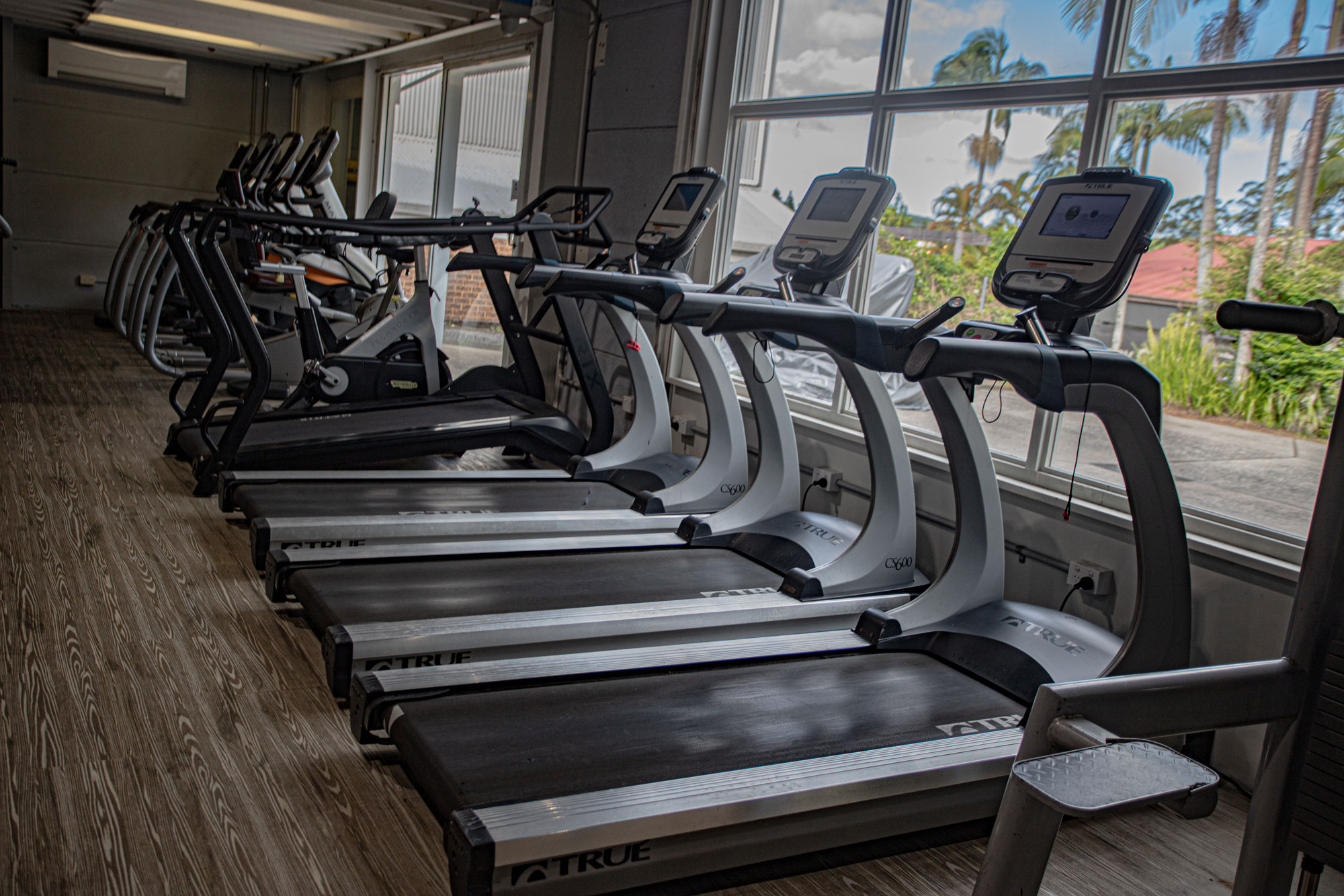 bangalowgym_treadmill